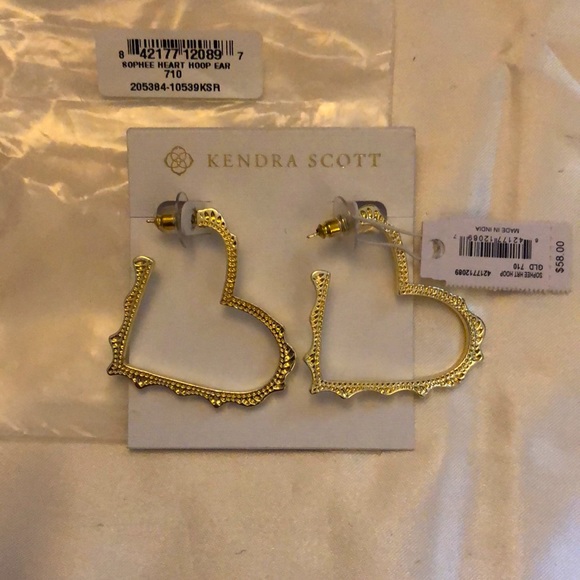 Kendra Scott Sophee Gold Tone Open Frame Heart Hoop Earrings NWT - Picture 5 of 10